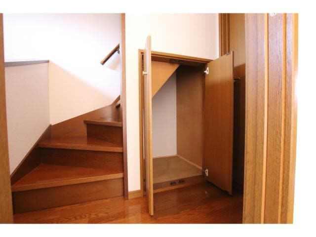  アベニュー安室