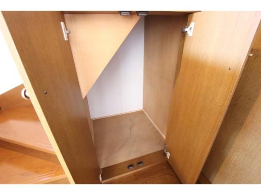  アベニュー安室