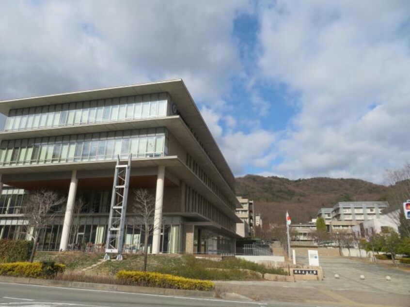 兵庫県立大学姫路工学キャンパス(大学/短大/専門学校)まで1762m カーサプレーマイースト