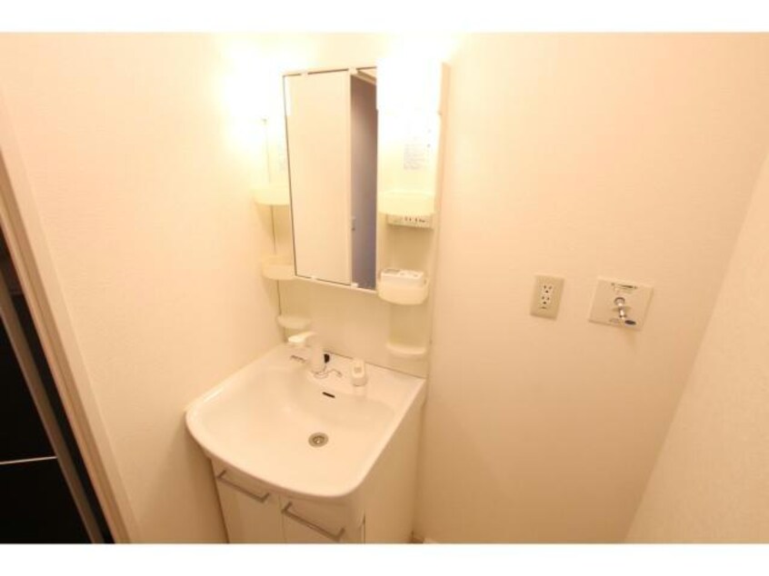  ウィステリアコート