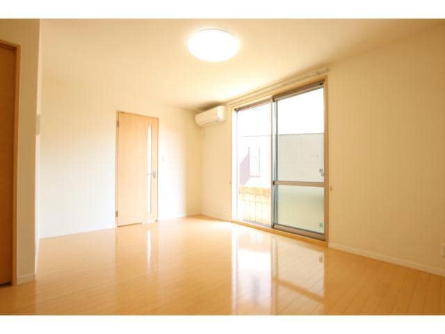  ヴィラ・グレイスフルC