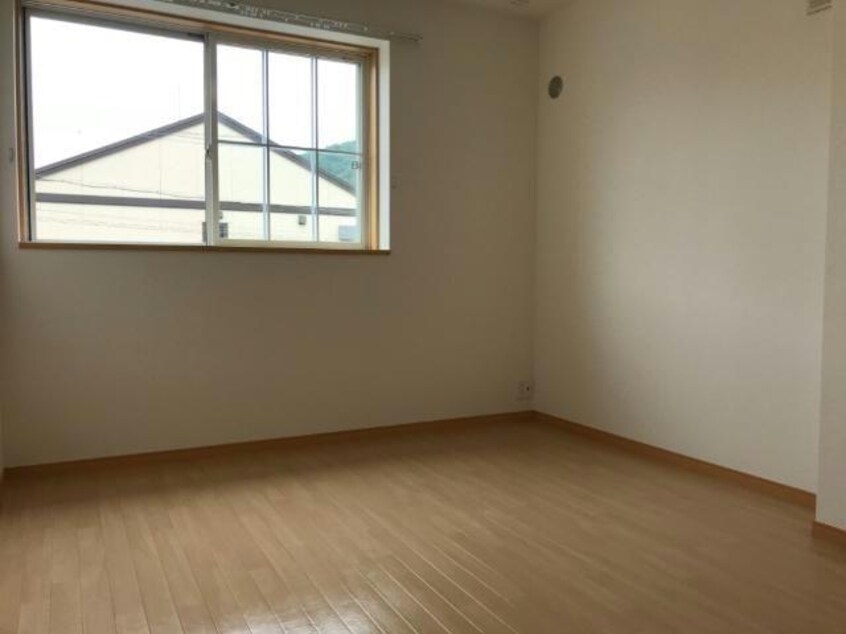  ロイヤル　メゾン