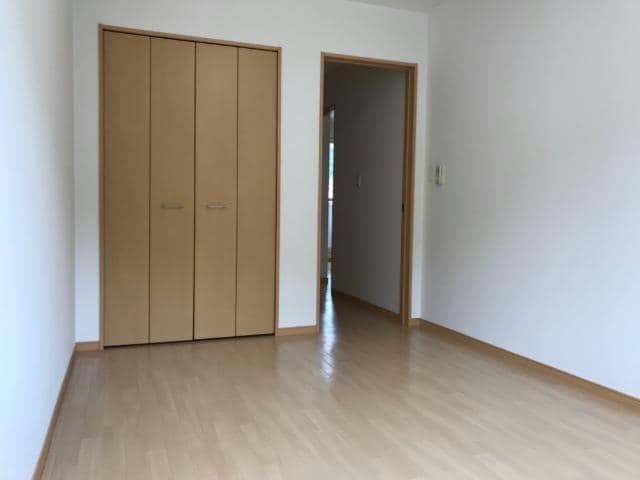  ロイヤル　メゾン