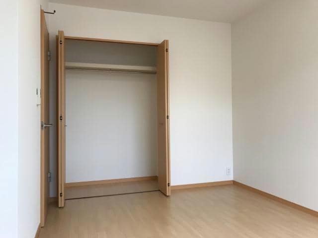  ロイヤル　メゾン