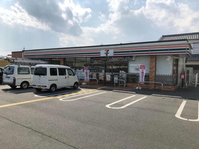 セブンイレブン香寺溝口店(コンビニ)まで209m ファイン　コルソⅢ