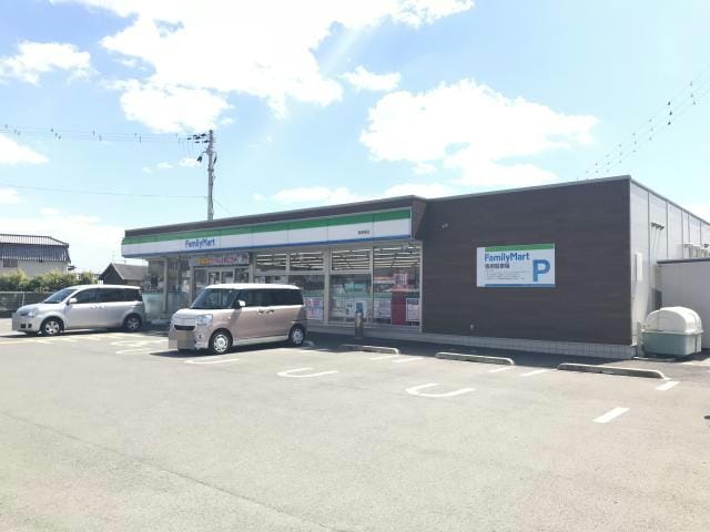 ファミリーマート御着橋店(コンビニ)まで595m カーサ　カリーノ