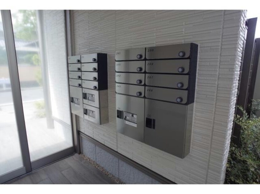  シャーメゾン城北伊伝居