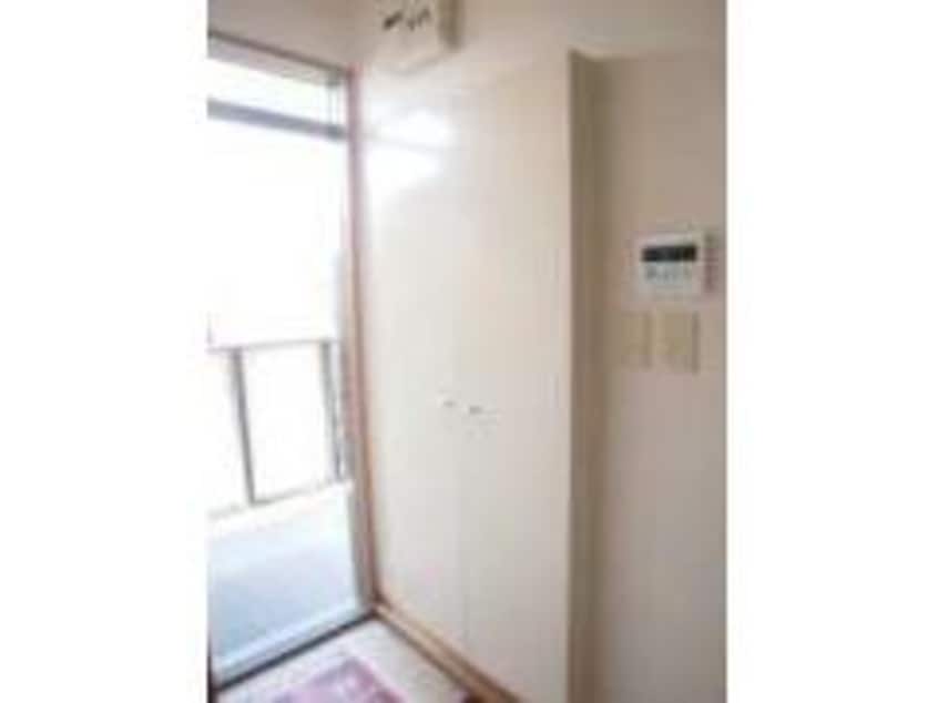  ハイツフローラ