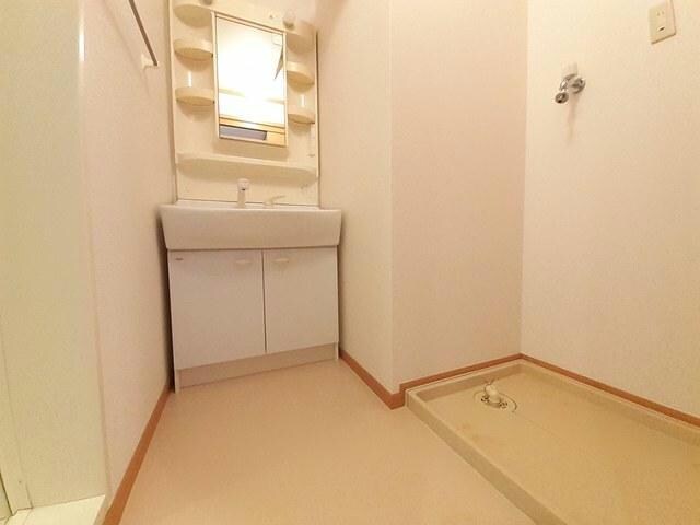  クワイエット　アベニュー