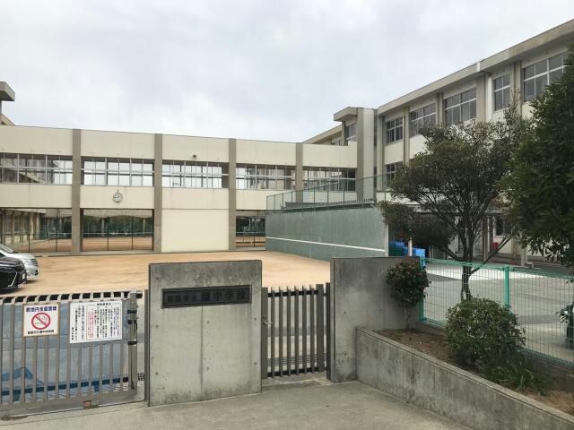 姫路市立灘中学校(中学校/中等教育学校)まで826m ツインクル