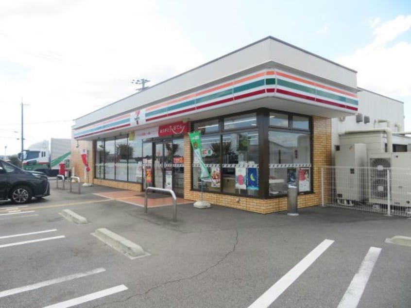 セブンイレブン加西北条東高室店(コンビニ)まで564m カーサグラス　エステ