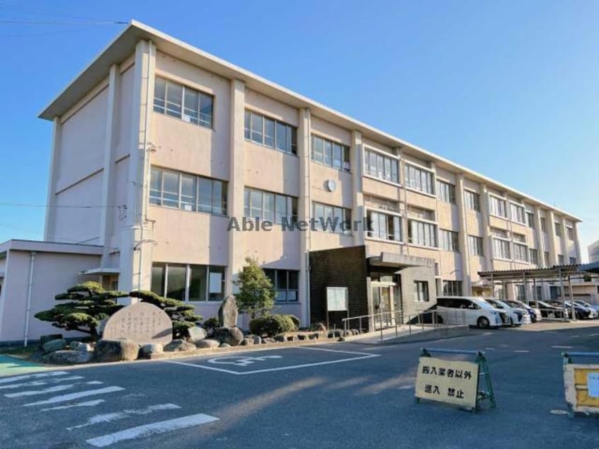 宇部市立原小学校(小学校)まで2004m※校区は市役所にご確認ください アルテール　Ａ