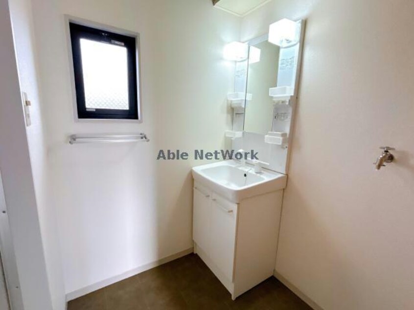  シャーメゾンカメリアＡ棟