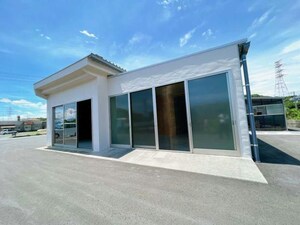 際波355番地貸店舗