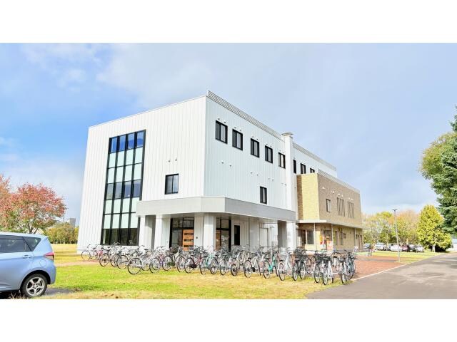 名寄市立大学図書館(図書館)まで1339m テルメハイツC