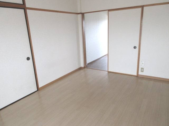  レジェンドパレス