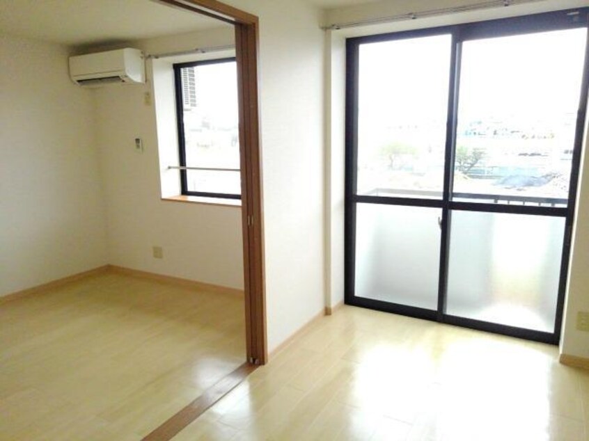  ハイツロードサイド