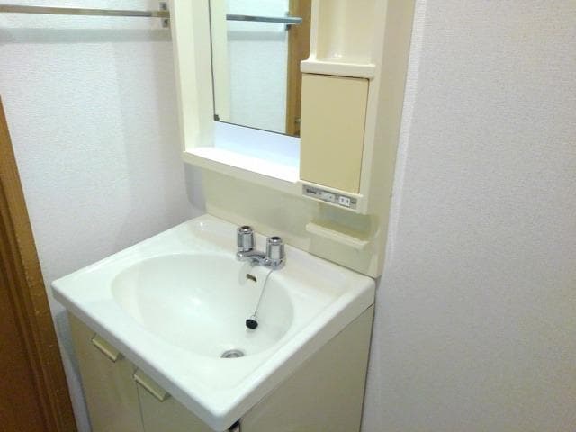  ハイツロードサイド