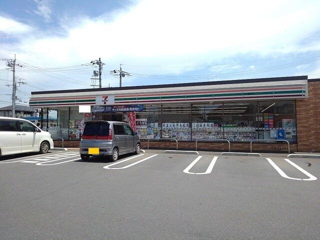 セブンイレブン筑西川島店まで950m アクティブウィングXII