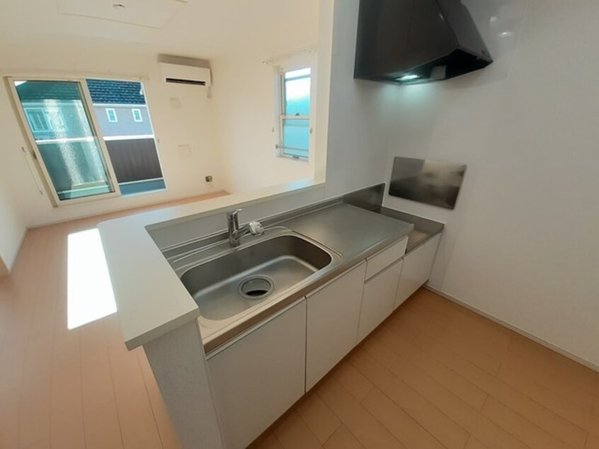  ファイン・アベニュー　Ｅ