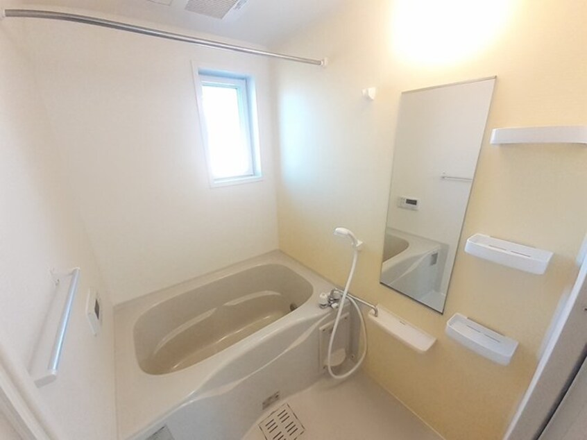  ファイン・アベニュー　Ｅ