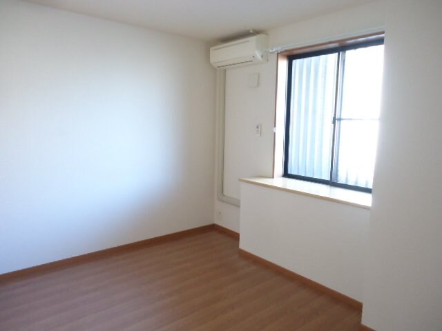 北側洋室 サンクチュアリ　III