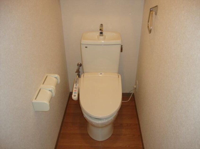 シャワー付トイレ サンクチュアリI