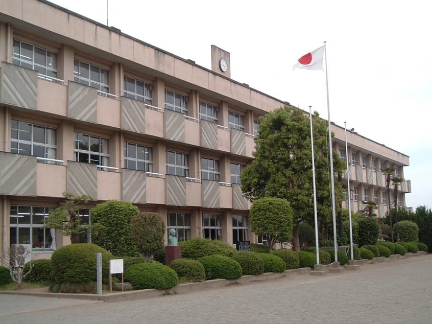 筑西市立下館小学校(小学校)まで651m ラ・コリーヌA