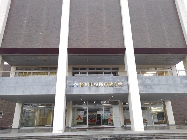 桜川市役所真壁庁舎まで800m サン　ガーデンＢ棟