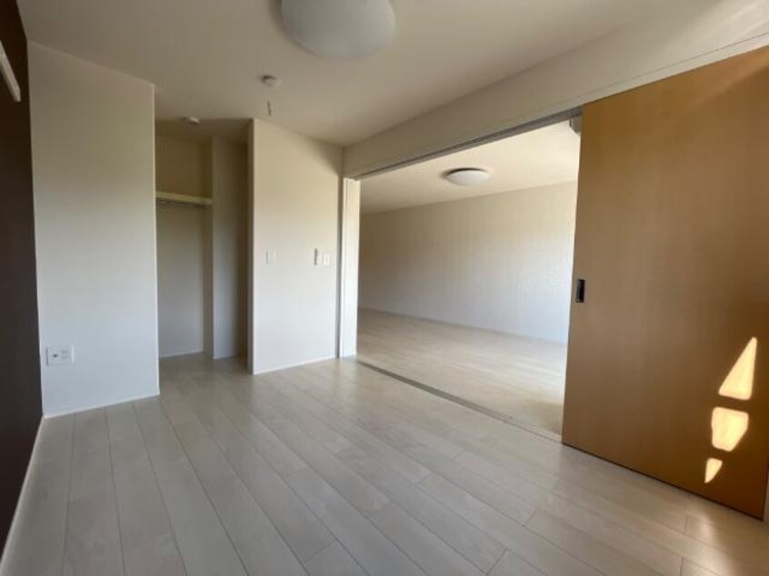 洋室 マルシェ　おがわ