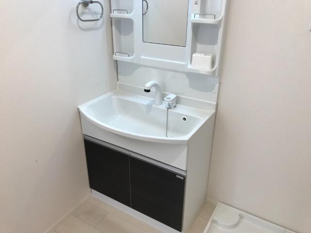 洗髪洗面化粧台 エミアスII