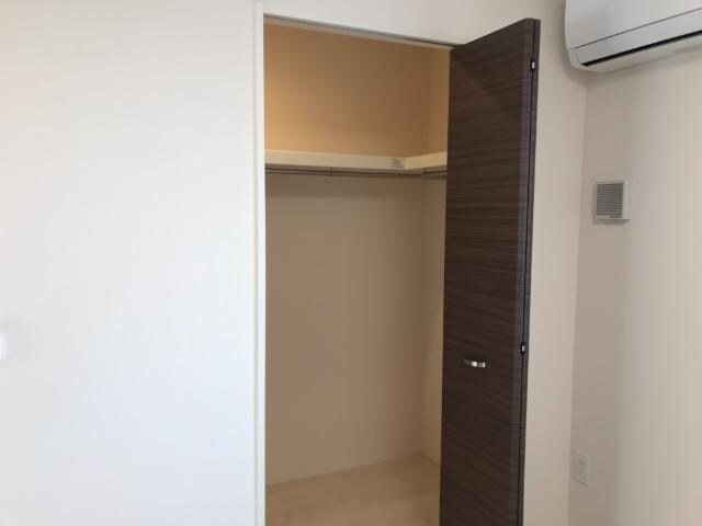 収納 エミアスII