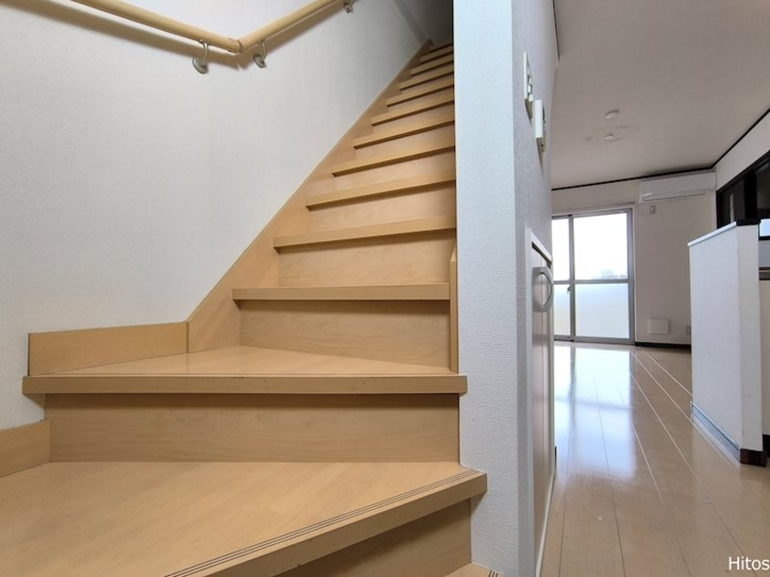 戸建て感覚の階段 Ｈｉｍａｗａｒｉ