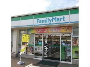 ファミリーマート福山引野町店(コンビニ)まで462m ブリエ