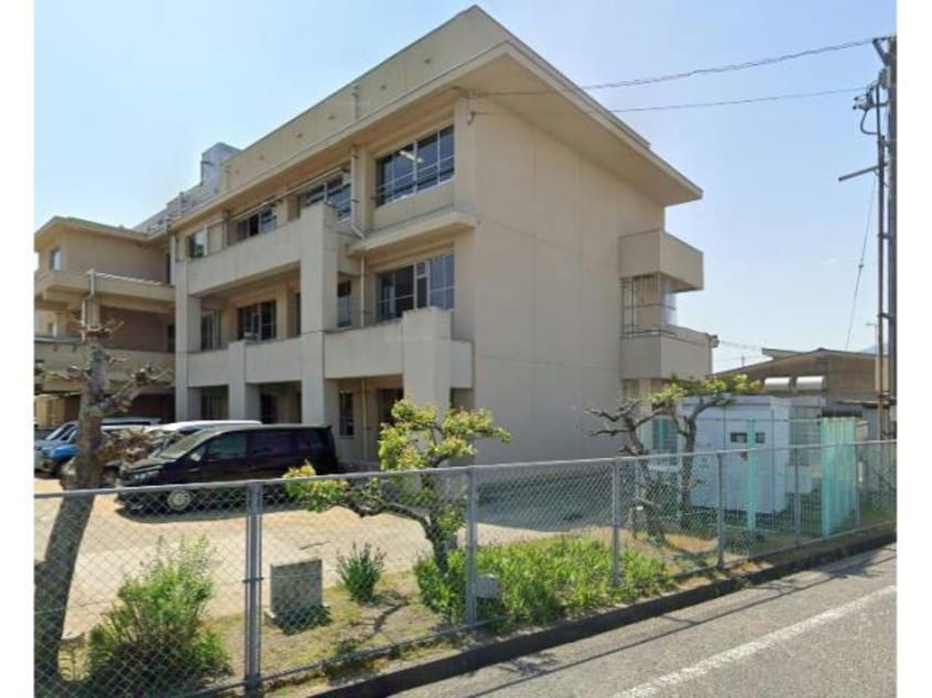 福山市立川口小学校(小学校)まで630m エクセルハイツ川口