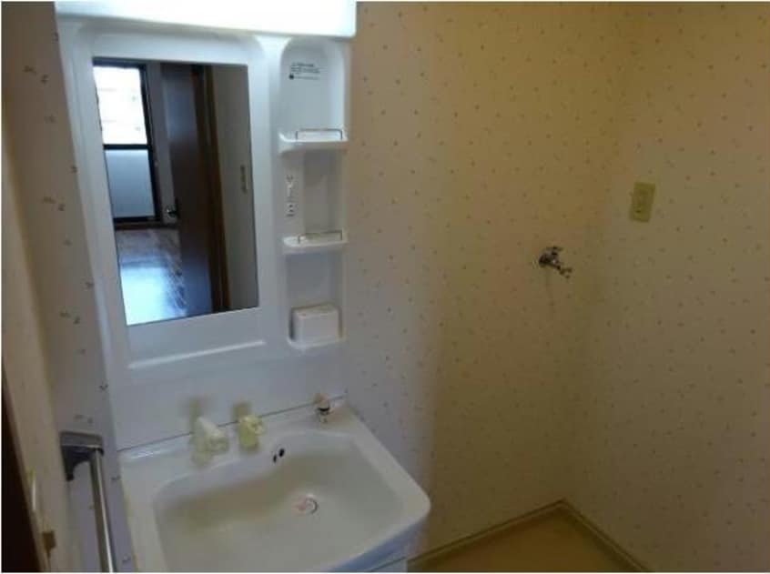  コンフォールパレス