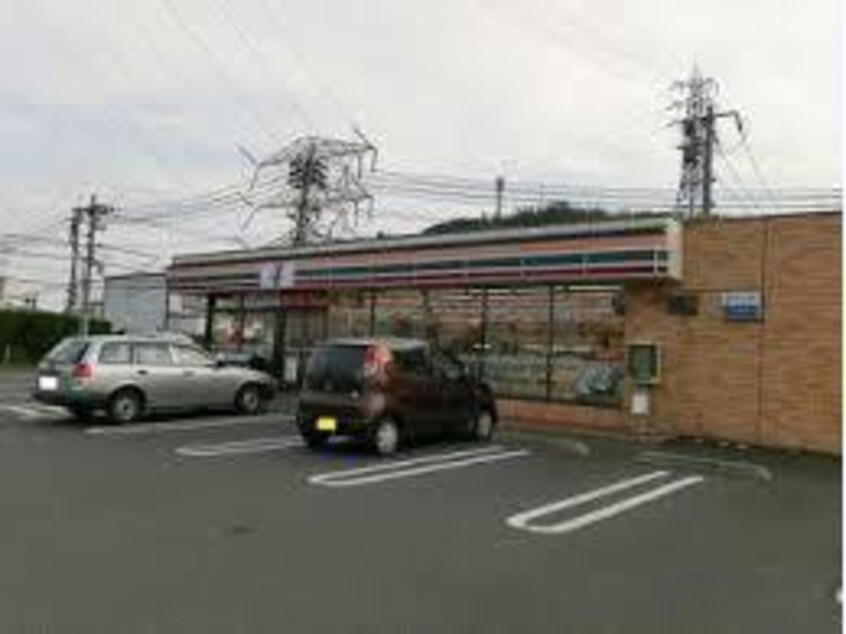 セブンイレブン福山新涯大橋西店(コンビニ)まで546m ネオハイムＤ