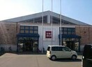 ユニクロ福山新涯店(ショッピングセンター/アウトレットモール)まで888m フィールド・サンＡ