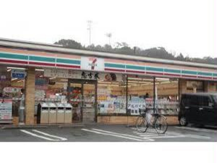 セブンイレブン福山引野2丁目店(コンビニ)まで375m コンフォートＹＯＵ