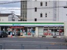 ファミリーマート福山松浜町店(コンビニ)まで501m パインツリー　Ｂ棟