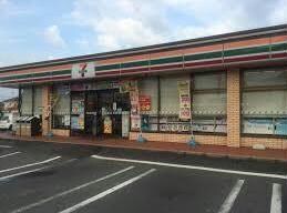 セブンイレブン福山曙町店(コンビニ)まで704m メゾンソレイユ　Ｂ棟　（曙町）