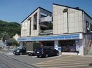 ローソン福山千田町三丁目店(コンビニ)まで665m Ｒｉｖｅｒ　Ｃｏｕｒｔ　Ⅱ棟