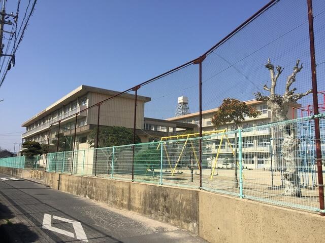 福山市立駅家西小学校(小学校)まで822m クレアール