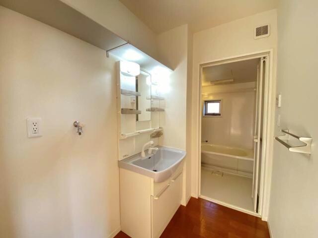  シャーメゾン坪生南