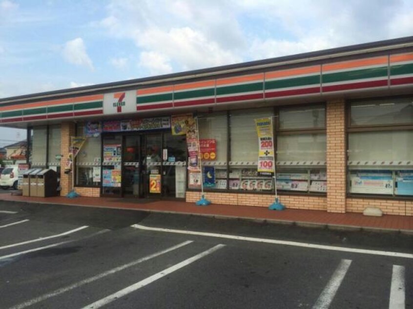 セブンイレブン福山曙町店(コンビニ)まで522m ファミーユ曙