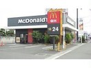 マクドナルド486万能倉店(その他飲食（ファミレスなど）)まで495m プラシードＳ