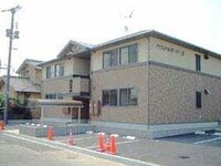 クリスタルガーデンⅡ棟　