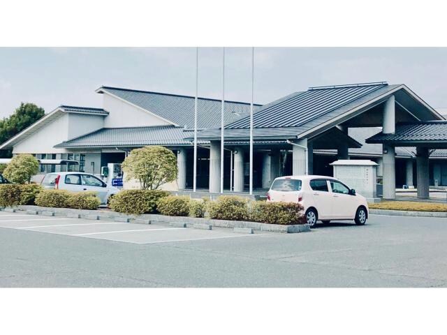 福山市かんなべ図書館(図書館)まで2350m トワアムール　C棟