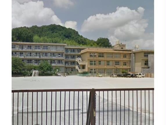 福山市立千田小学校(小学校)まで620m セレーナ（千田町）