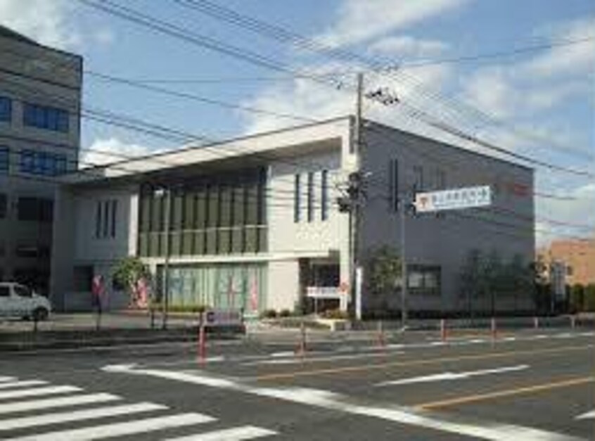 中国銀行福山東支店(銀行)まで1096m Ｄ-room引野